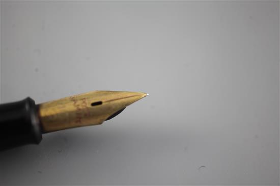 A cased Namiki 14k rolled gold fountain pen, 13cm